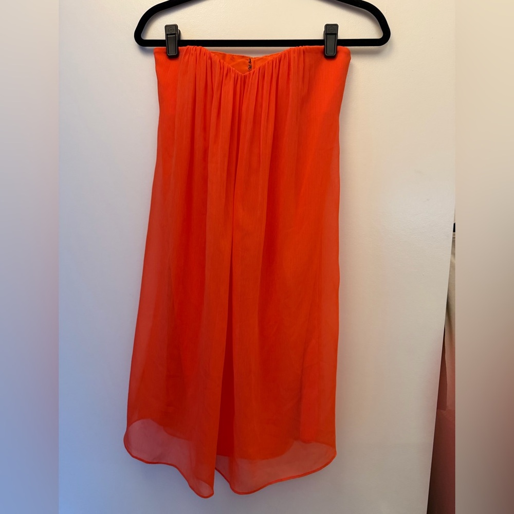 Alice and Olivia sleeveless mini dress in coral, sweetheart neck